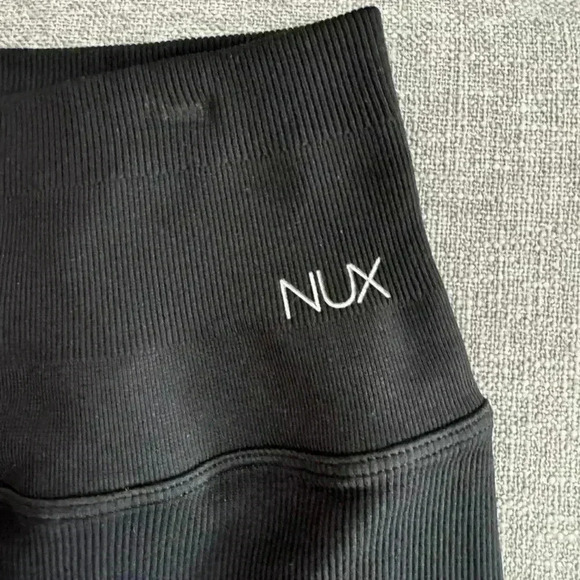 Nux The Good Short - High Rise Seamless Workout Shorts - Picture 3 of 5